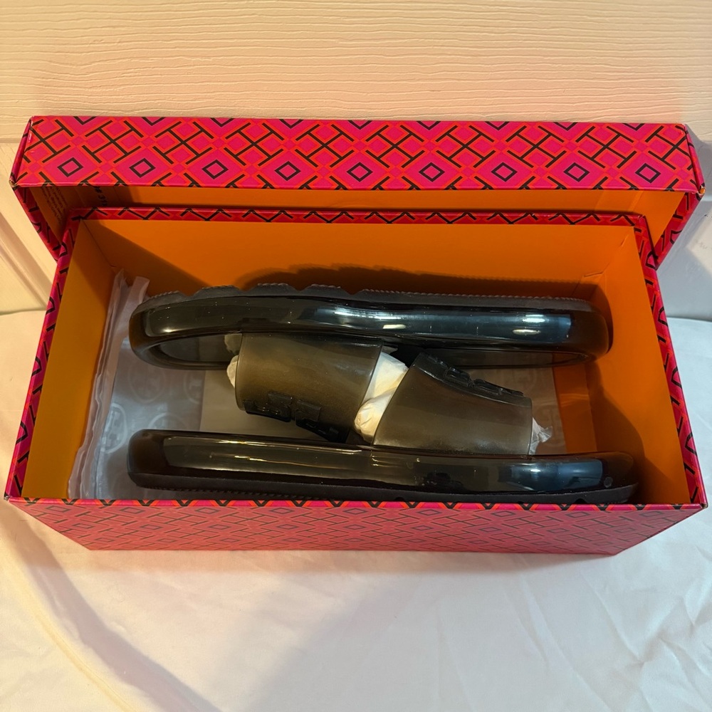 Tory Burch Women’s Perfect Black Bubble Jelly Sandals - Picture 5 of 6